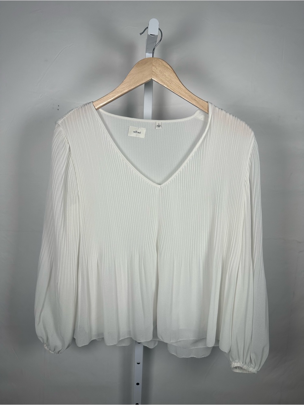 Wilfred Cream Pleated V-Neck Long Sleeve Blouse